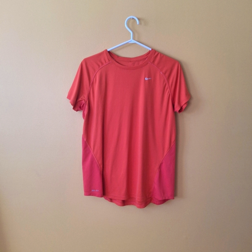 Nike Dri Fit Knit Red Short Sleeved T-Shirt